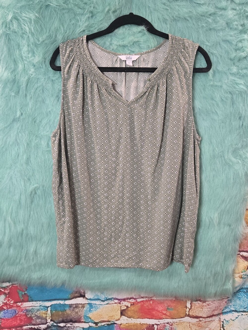 Croft & Barrow Green Sleeveless V Neck Top Size L